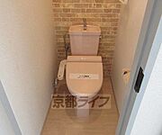 清潔感のあるトイレです