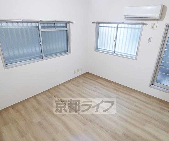 寝室