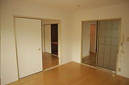 ホームカズキ 201 2階2DKのリビング/ダイニング