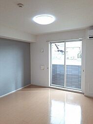 シルバーストン　II 1階1Kのリビング/ダイニング