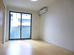 ラ・カーサ・フェリーチェ　I 102 1階1Kのリビング/ダイニング