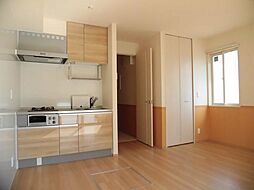 ウエスト　ヴィレッジＩＩ　Ａ棟 106 1階ワンルームのリビング/ダイニング