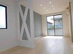 ルーチェレ・ドーマB棟 203 2階1LDKのリビング/ダイニング