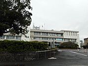 高岡総合支所まで1500m