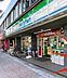 周辺：【コンビニエンスストア】ファミリーマート 西宮枦塚町店まで150ｍ