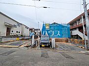 現場風景　【日野市大坂上3丁目】 順調に工事が進んでいます。実際の街並みの様子が段々見えて参りました。ぜひ実際に現地をご見学下さいませ。　
