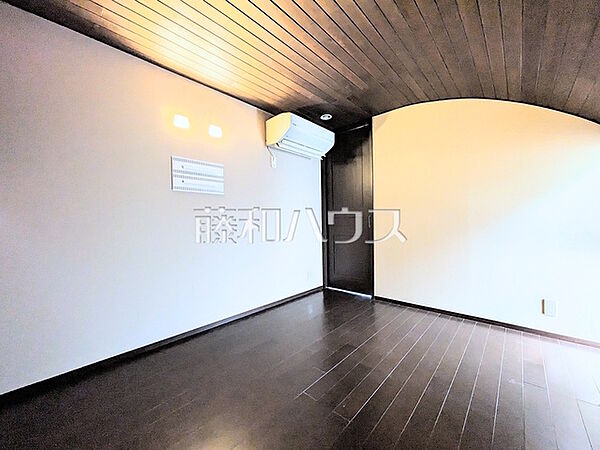 寝室を拡大表示