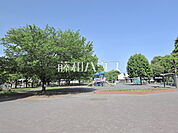 万願寺中央公園 (1050m)