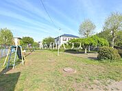 氷川台公園 (680m)