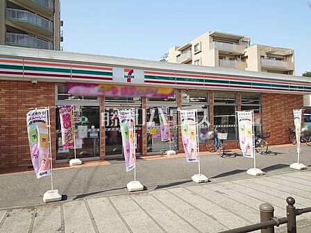 セブン-イレブン 府中白糸台5丁目店 (700m)