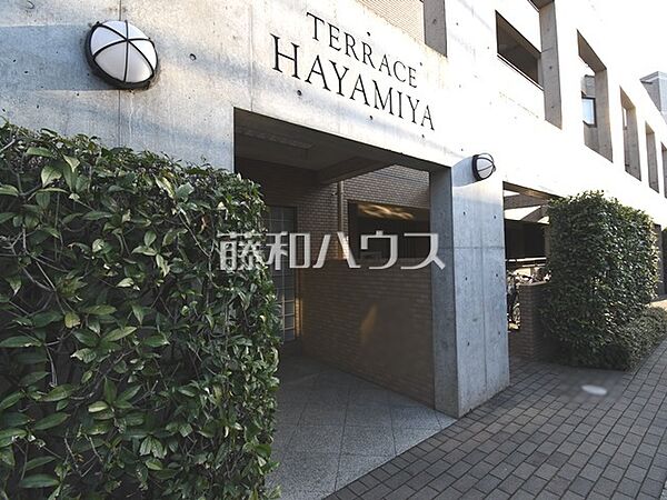エントランスを拡大表示
