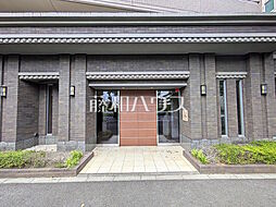 エントランス　【ナイスブライトピア世田谷千歳台】平日のご案内も可能です。まずはお気軽にお問合せ下さいませ。　