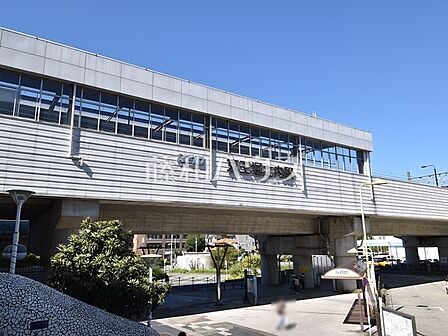 京王堀之内駅 (1560m)