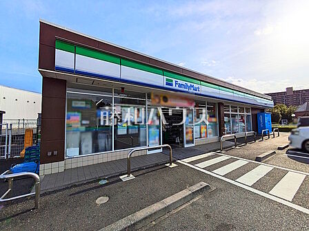 ファミリーマート 町田多摩境店 (1530m)