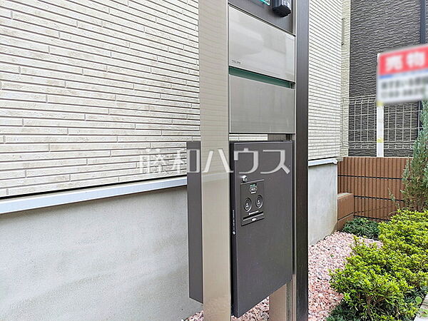 玄関を拡大表示