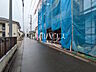 外観：接道状況および現場風景　【朝霞市朝志ケ丘3丁目】