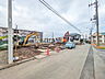 外観：接道状況および現場風景　【日野市南平3丁目】