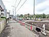 外観：接道状況および現場風景　【東村山市美住町2丁目】 ご家族の夢を思いのままにかなえるため、自由設計プランを採用。ご家族お一人お一人にマッチした、世界に一つだけのオリジナル住宅を実現してみませんか？