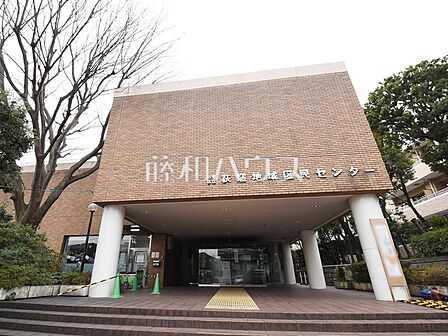 荻窪地域区民センター (820m)