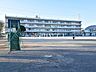 周辺：新座市立池田小学校 (850m)