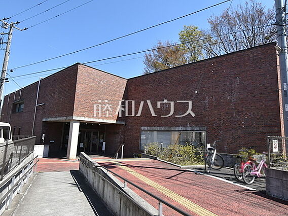 日野市立中央図...