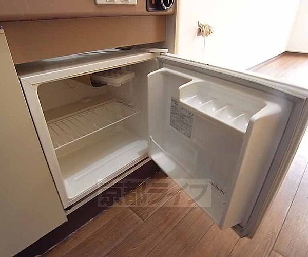 画像15:備え付きの冷蔵庫です。