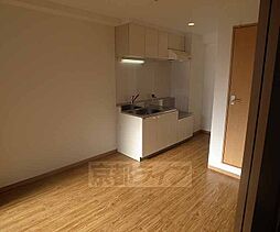 アマルフィ山科 204 2階1DKのリビング/ダイニング