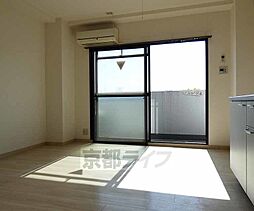 JR東海道・山陽本線 西大路駅 徒歩17分の賃貸マンション 5階ワンルームのリビング/ダイニング