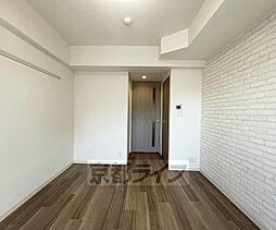 京都市営烏丸線 十条駅 徒歩5分の賃貸マンション 1階1Kのリビング/ダイニング