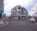 ファミリーマート富野荘駅前店まで160m