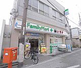 ファミリーマート中書島駅前店まで85m 中書島駅前 ドラッグストアも入っております。