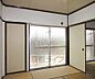 リビング/ダイニング：広めの和室です