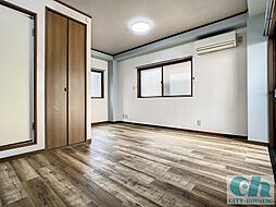 ドエルM＆N 202 2階ワンルームのリビング/ダイニング