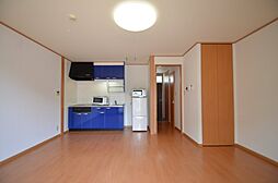 コンフォートテクノI 206 2階ワンルームのリビング/ダイニング