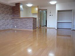 JR東海道・山陽本線 摂津富田駅 徒歩2分の賃貸マンション 4階1LDKのリビング/ダイニング