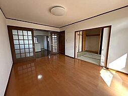 JR東海道・山陽本線 高槻駅 バス5分 郡家新町東下車 徒歩4分の賃貸アパート 2階2LDKのリビング/ダイニング