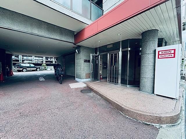 6 / 15