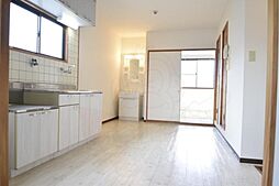 ピュアコート清風 305 3階2DKのリビング/ダイニング