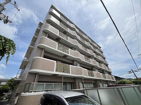 サンシャイン江坂 ｜大阪府吹田市江坂町３丁目(賃貸マンション2LDK・5階・66.16㎡)の写真 その1