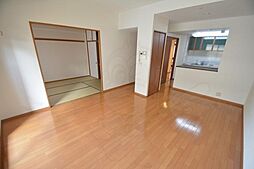 ジオ緑地公園シティフォレスト 2F 2階3LDKのリビング/ダイニング