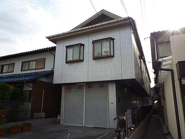 ハイツヨシダ ｜大阪府高槻市八幡町(賃貸アパート3LDK・1階・60.00㎡)の写真 その1