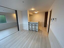 JR東海道・山陽本線 摂津富田駅 徒歩28分の賃貸アパート 2階1LDKのリビング/ダイニング