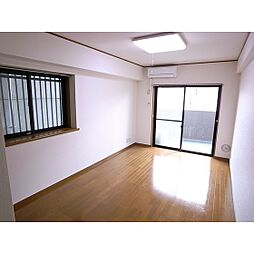 ヴェールコリーヌ 102 1階1Kのリビング/ダイニング