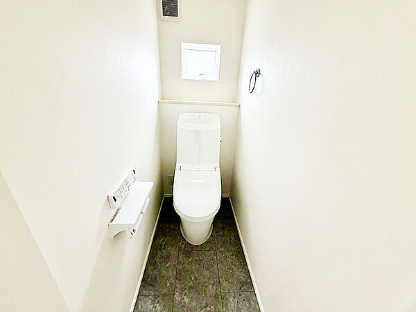 トイレを拡大表示