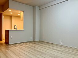 JR南武線 西国立駅 徒歩12分の賃貸マンション 1階2SLDKのリビング/ダイニング