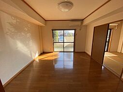 JR中央本線 西八王子駅 徒歩13分の賃貸マンション 1階2LDKのリビング/ダイニング