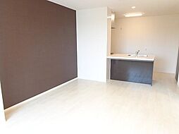 多摩都市モノレール 甲州街道駅 徒歩10分の賃貸アパート 2階2LDKのリビング/ダイニング