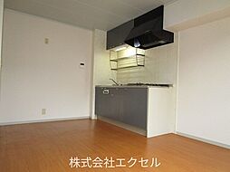 小田急多摩線 唐木田駅 徒歩10分の賃貸アパート 2階2DKのリビング/ダイニング