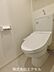 トイレ：嬉しいウォシュレット付のトイレです。