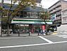 周辺：【コンビニエンスストア】ファミリーマート　枦塚町店まで393ｍ